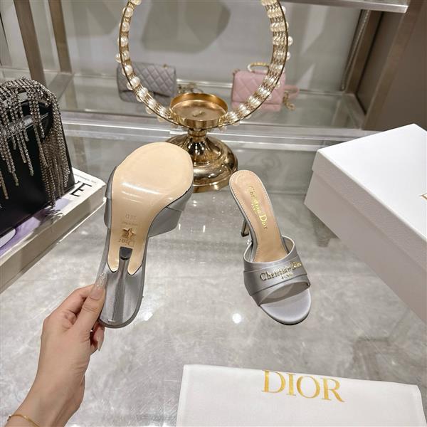 20251128184321735 250